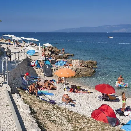 Apartman B Ravni